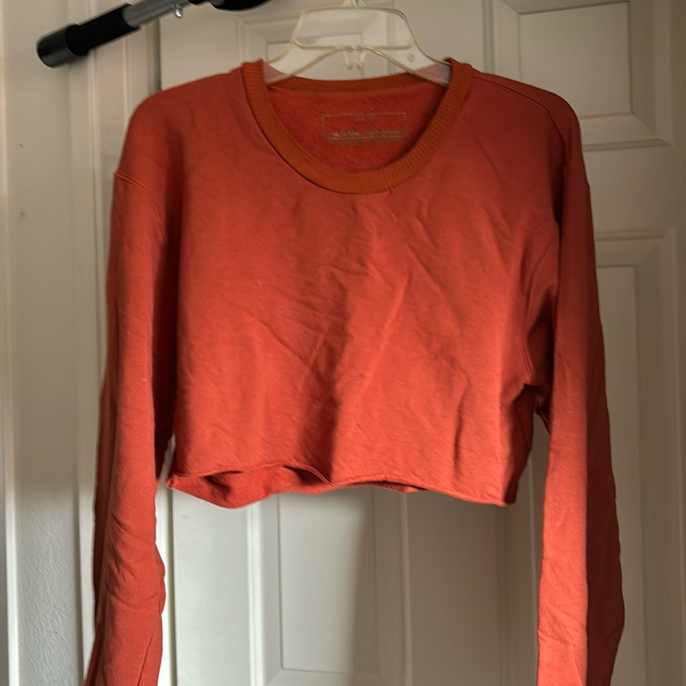 SKATIE cropped crew neck in orange